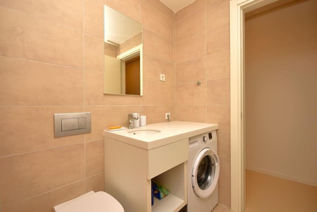 Brand New ! Seaside Apt With Poolview & Parking Budva Buitenkant foto